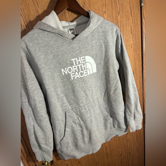 North Face Boys Graphic Hoodie - Picture 2 of 5